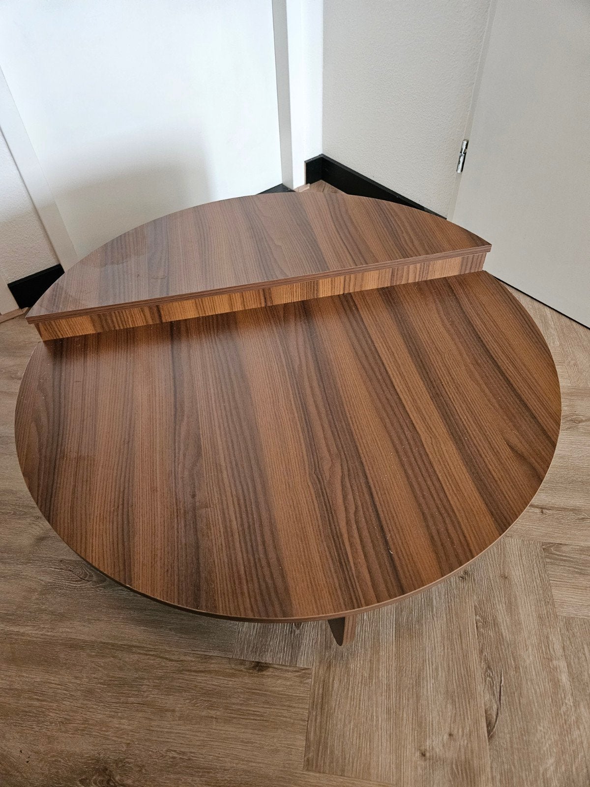 Eigentijdse salontafel 80 cm met opstap, zo goed als nieuw, Ophalen, 50 tot 100 cm, Rond, 50 tot 100 cm