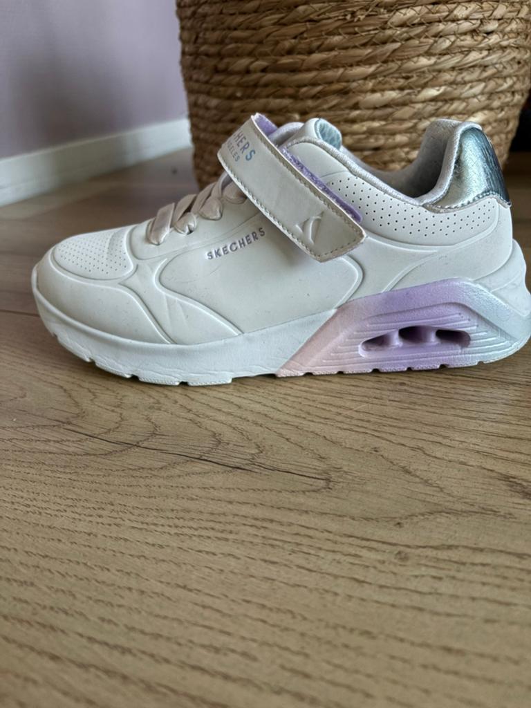 Z.g.a.n maat 34 Skechers sneakers. Kunnen in de wasmachine, Ophalen, Zo goed als nieuw, Wit, Sneakers of Gympen