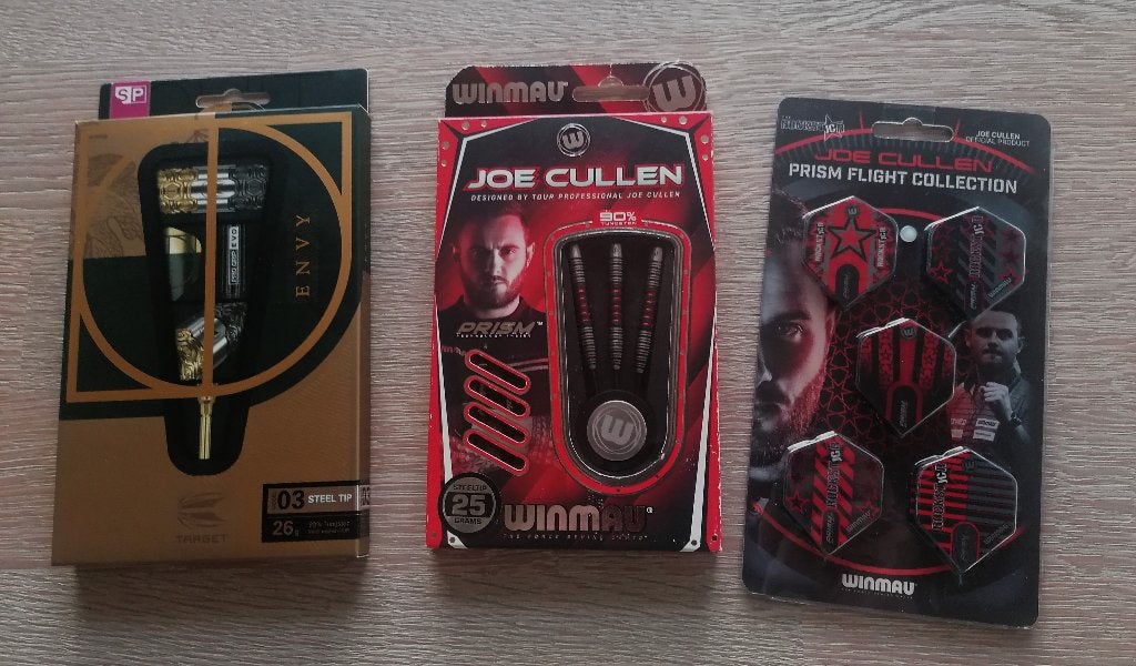 Target Swiss Points 26 gram,Winmau 25 gram & extra Flights., Ophalen of Verzenden, Nieuw, Pijlen