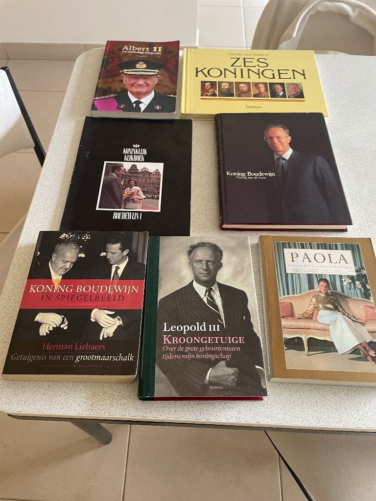 Lot koninklijke boeken, Ophalen, Overige soorten, Overige gebieden, Boek of Tijdschrift