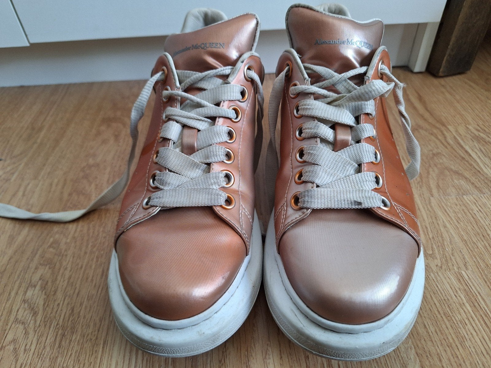 Alexander McQueen sneakers, maat 40., Ophalen of Verzenden, Sneakers of Gympen, Roze, Gedragen
