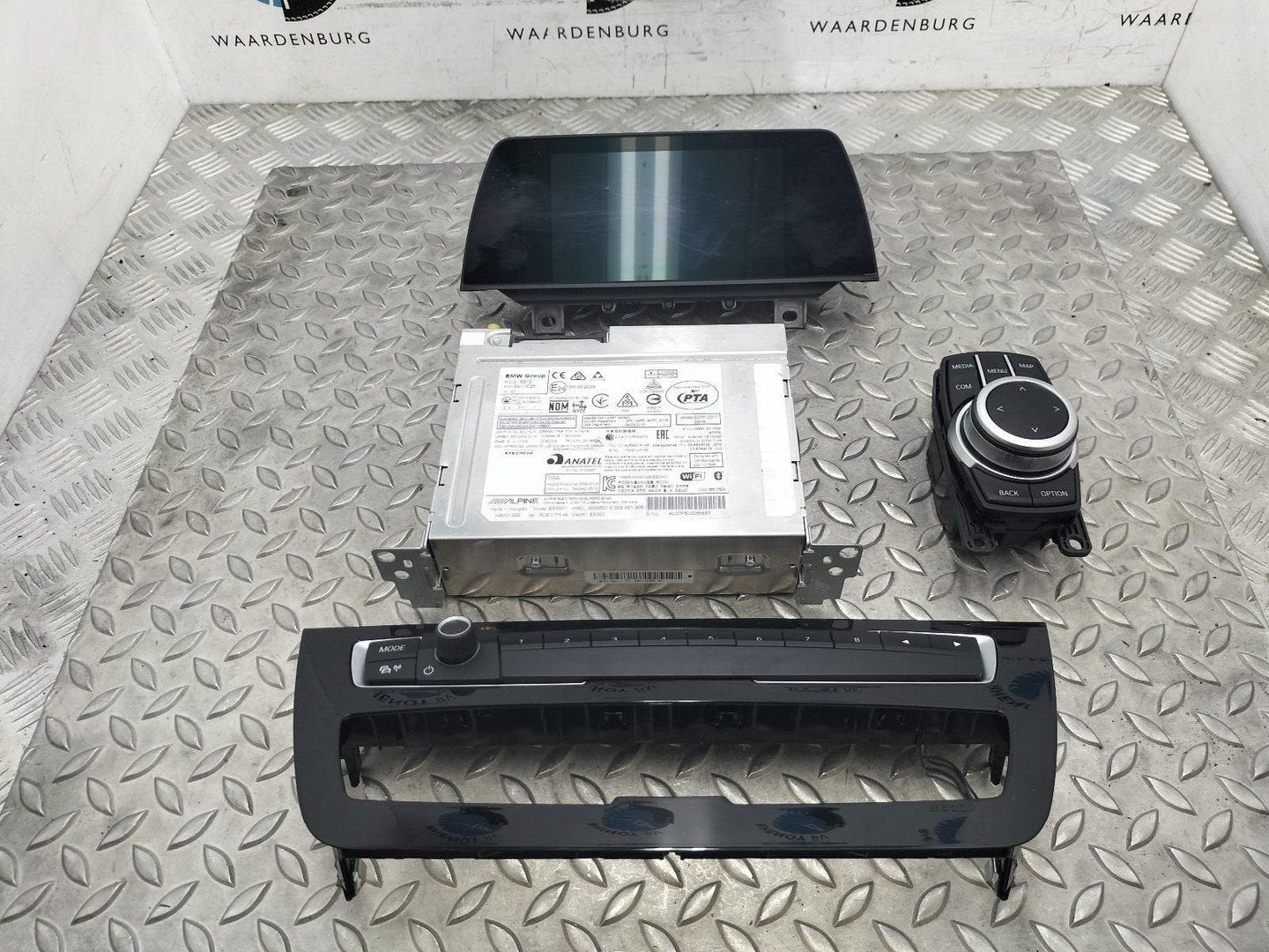 BMW 2 SERIES NAVIGATIE 2020, Ophalen of Verzenden, Gebruikt, Stiba lid