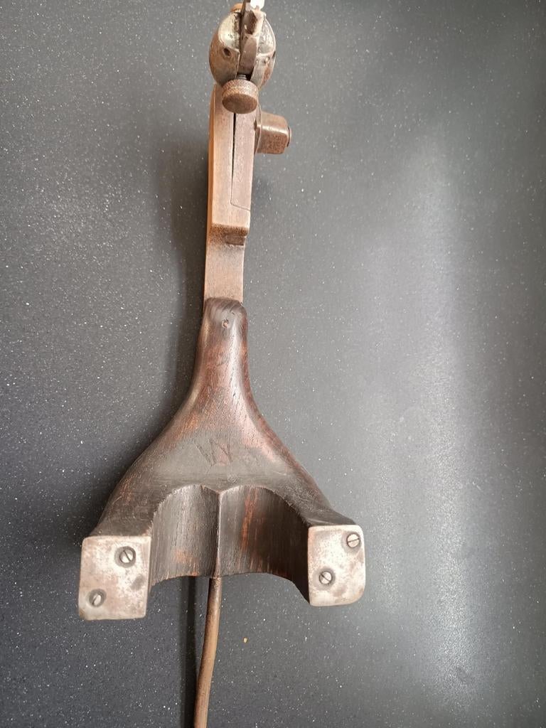 Brevete - Antieke edelsteenhouder / slijper statief, Ophalen of Verzenden