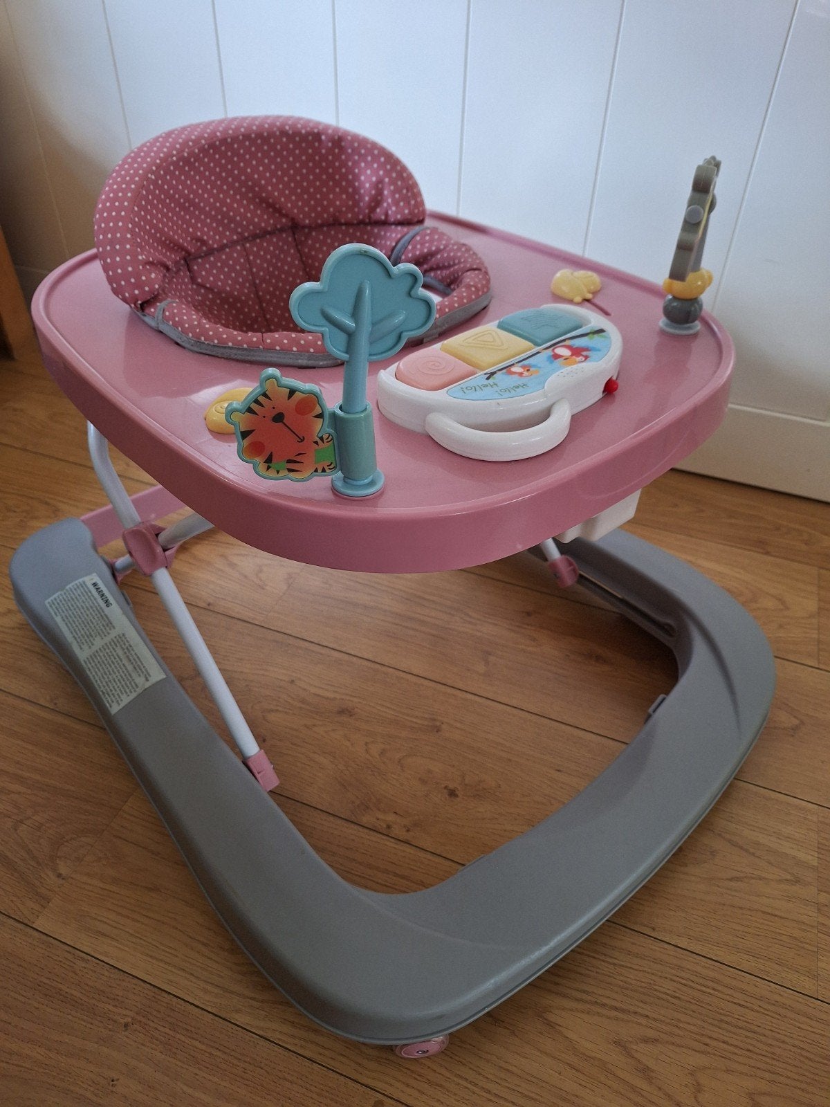 Roze baby loopstoel met speelpaneel en wieltjes, Ophalen of Verzenden, Zo goed als nieuw, Overige typen, Met wieltjes