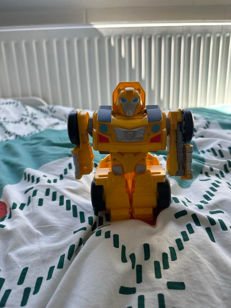 Transformers Bumblebee actiefiguur - Robot naar auto, Ophalen, Gebruikt