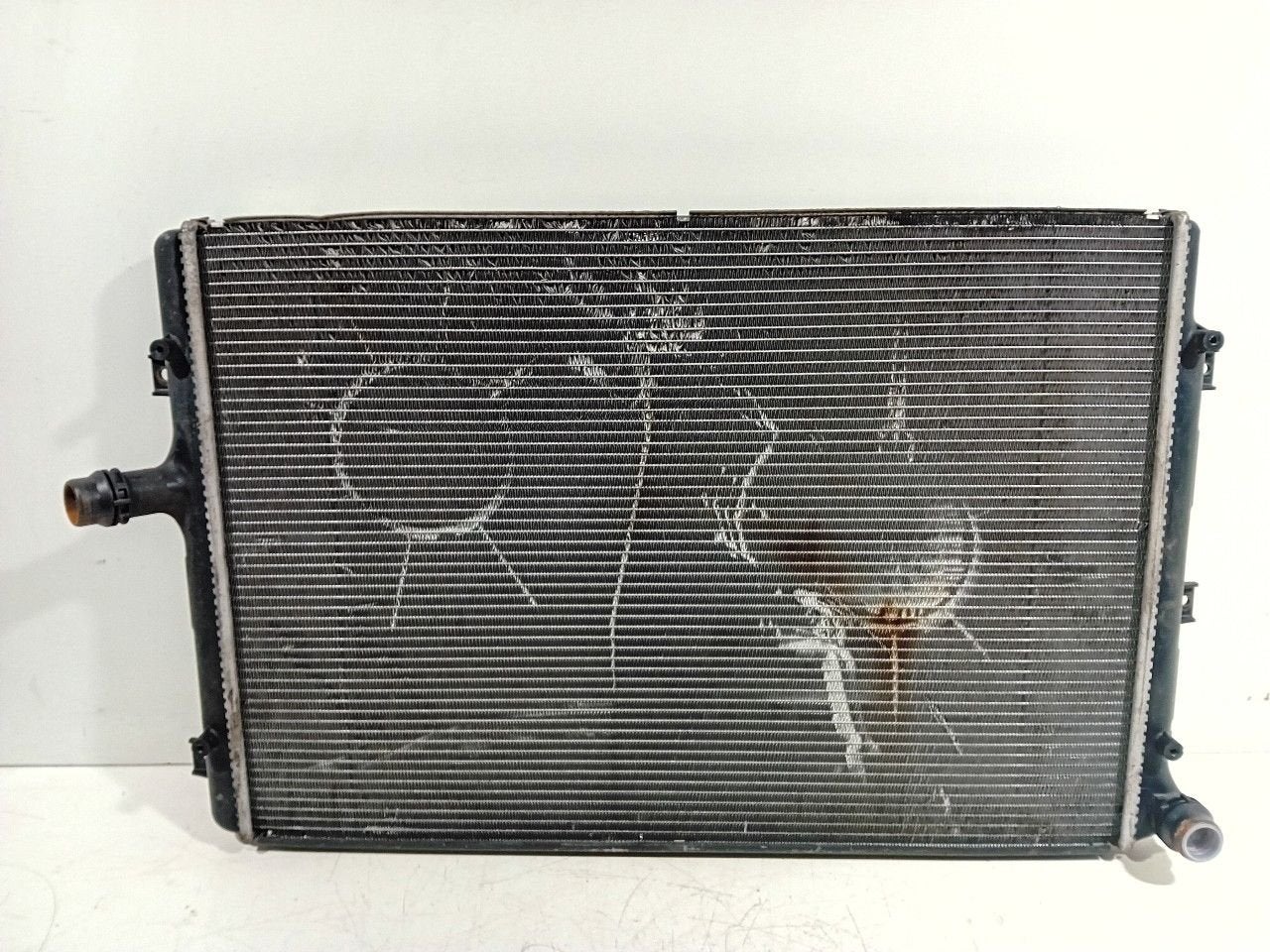 Radiateur Audi TT, Auto-onderdelen, Onderdelen@venauto.nl, Van der Ven Autorecycling B.V., Gebruikt, Ettenseweg 76, 4706 PB Roosendaal, The Netherlands
