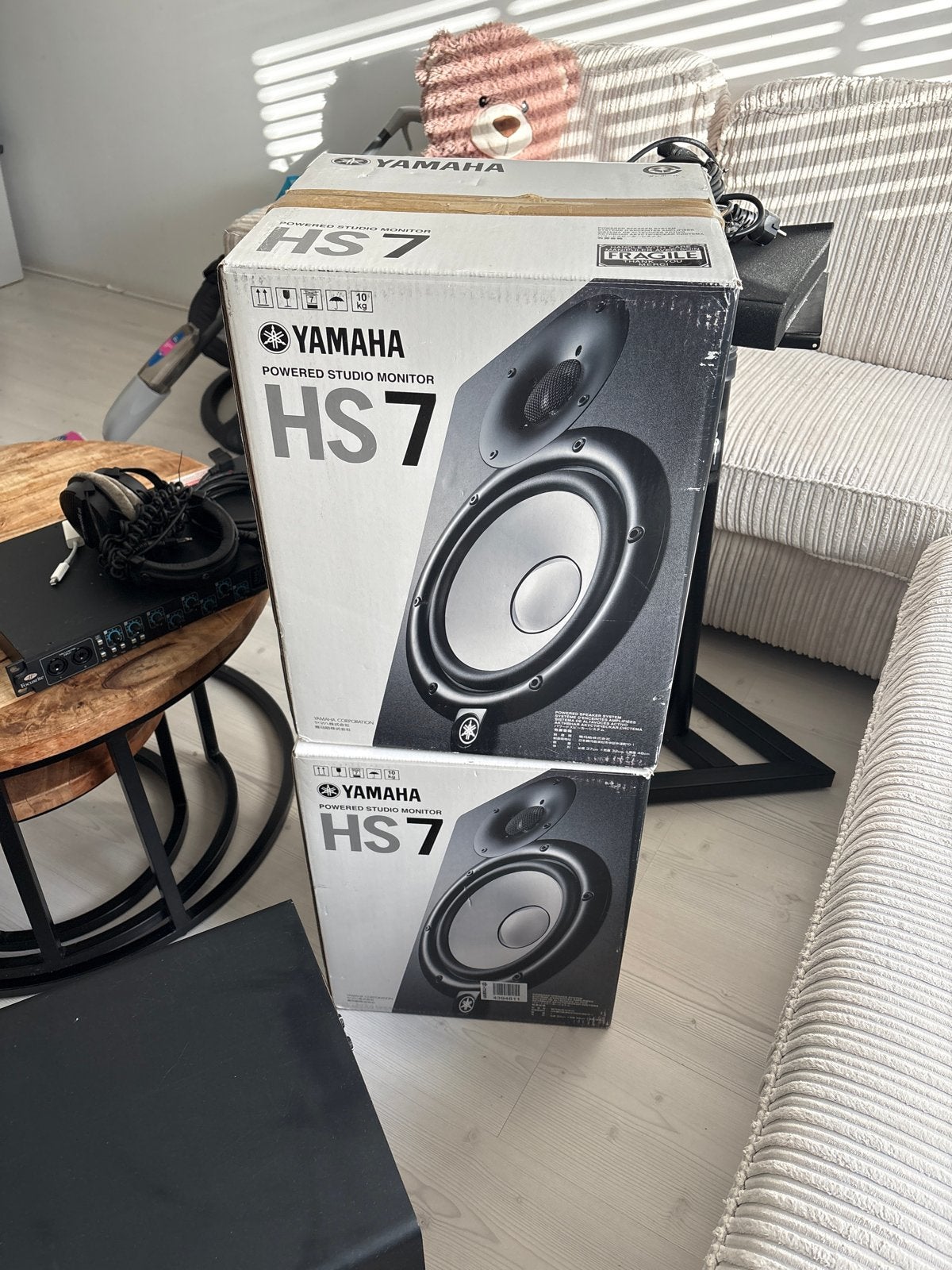 Complete Audio Set Yamaha HS7/Sub/Focusrite/statiefen, 150 watt of meer, Studiomonitor, Info@yamaha.com, Yamaha