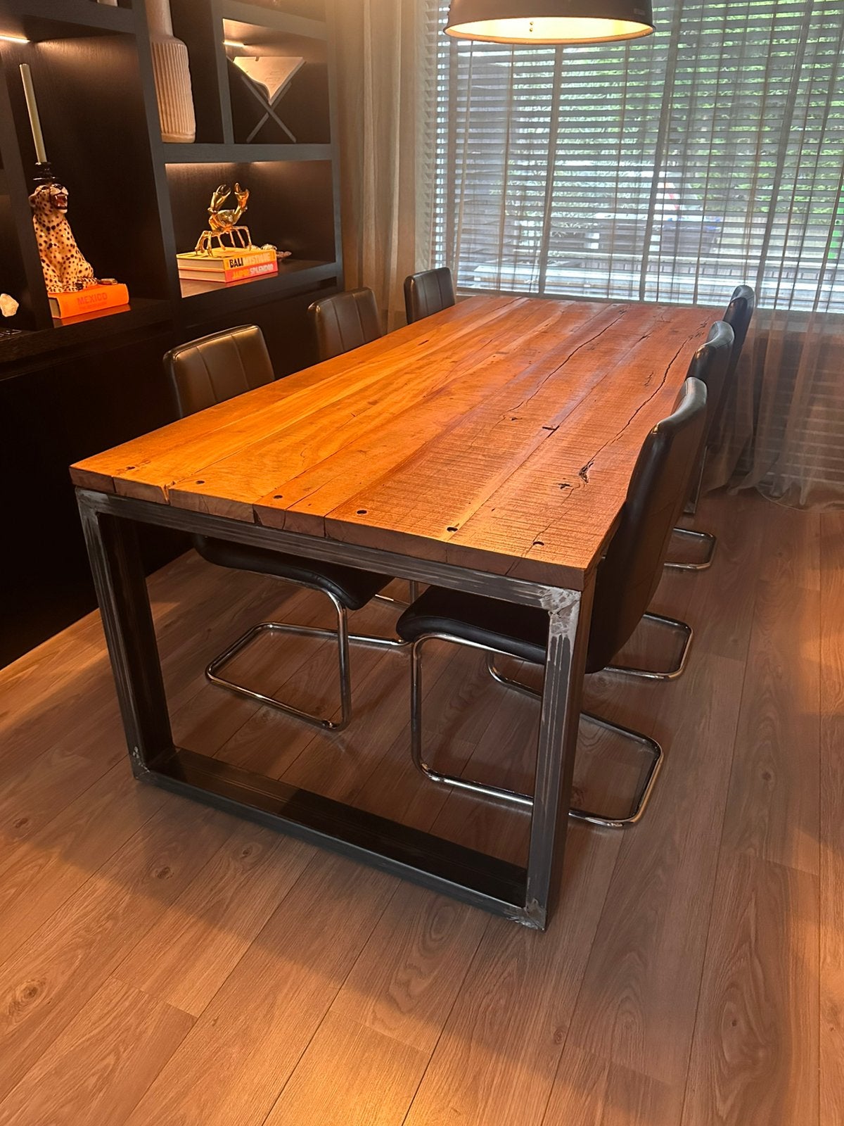 Eettafel 220x100cm, Ophalen of Verzenden, Zo goed als nieuw, 4 tot 6 stoelen
