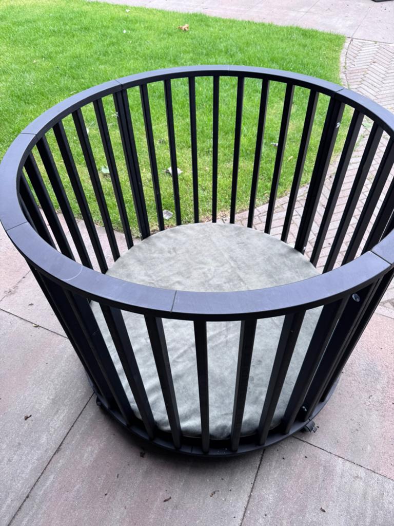 Ronde box, Ophalen, Zo goed als nieuw, Rond