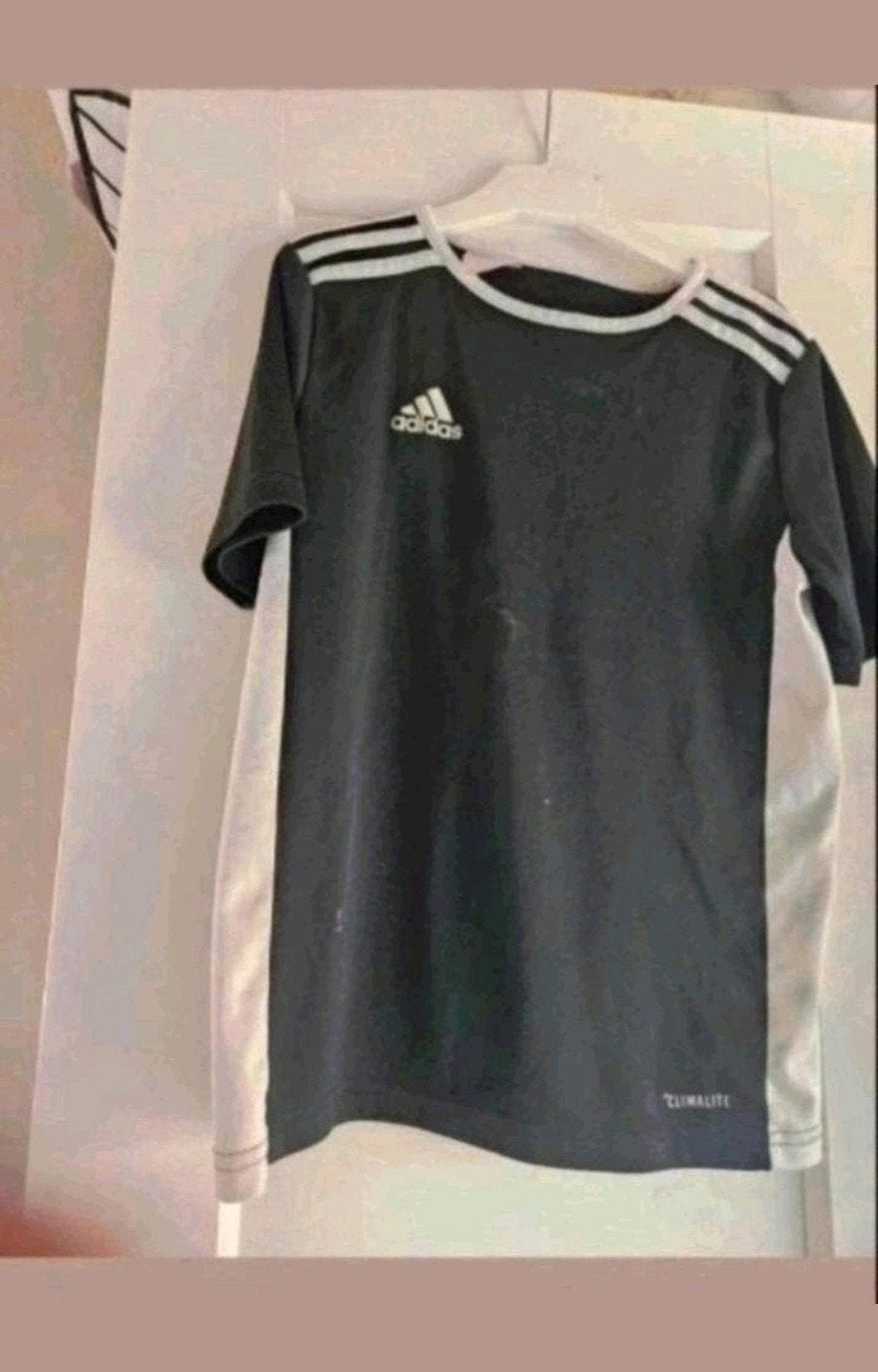Adidas zwart t-shirt maat 134, Kinderen en Baby's, Kinderkleding | Maat 134, Adidas, Jongen of Meisje, Ophalen of Verzenden, Zo goed als nieuw