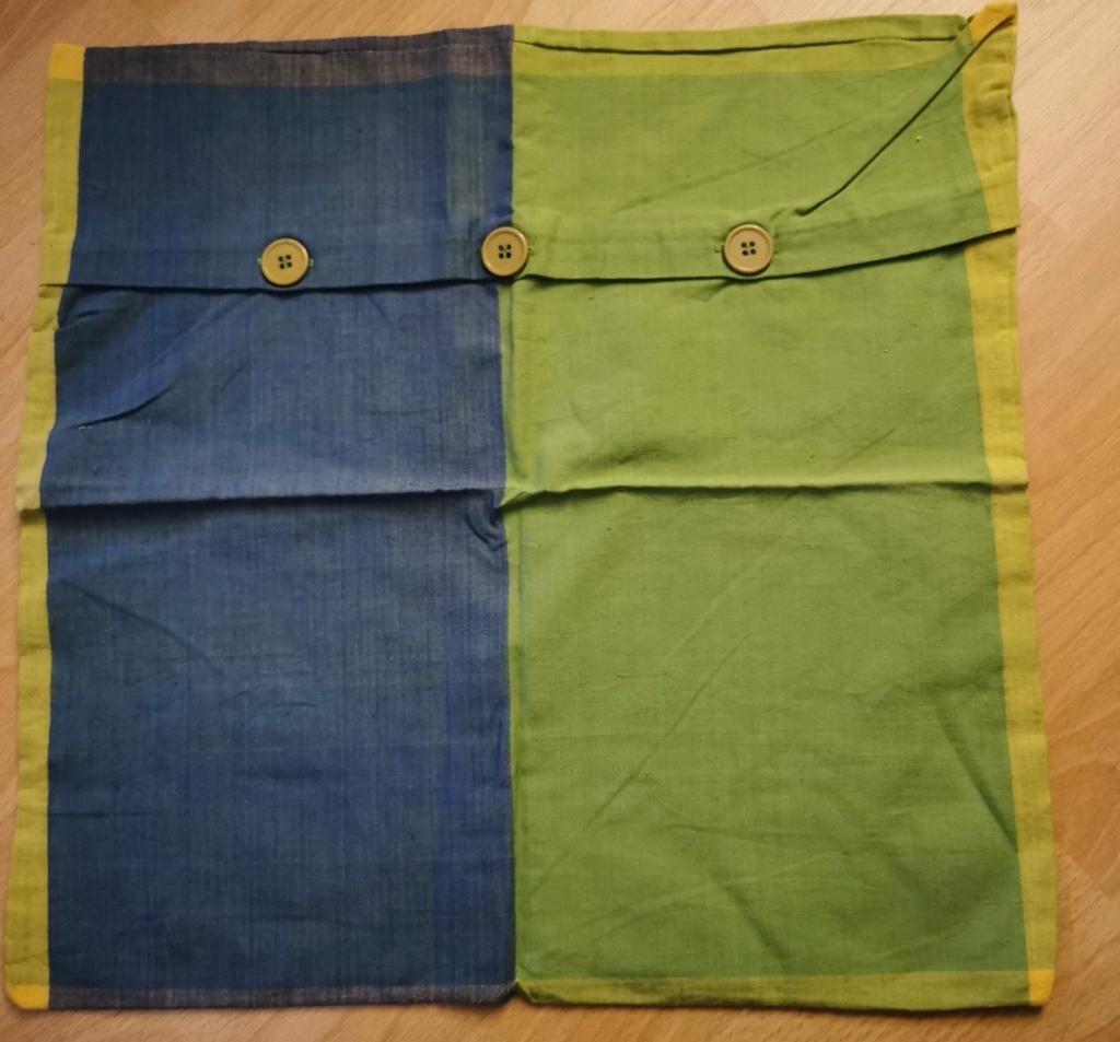 3 Nieuwe Kussenslopen 40x40 cm met Knoopjes Sluiting, Ophalen of Verzenden, Nieuw, Overige kleuren, Vierkant
