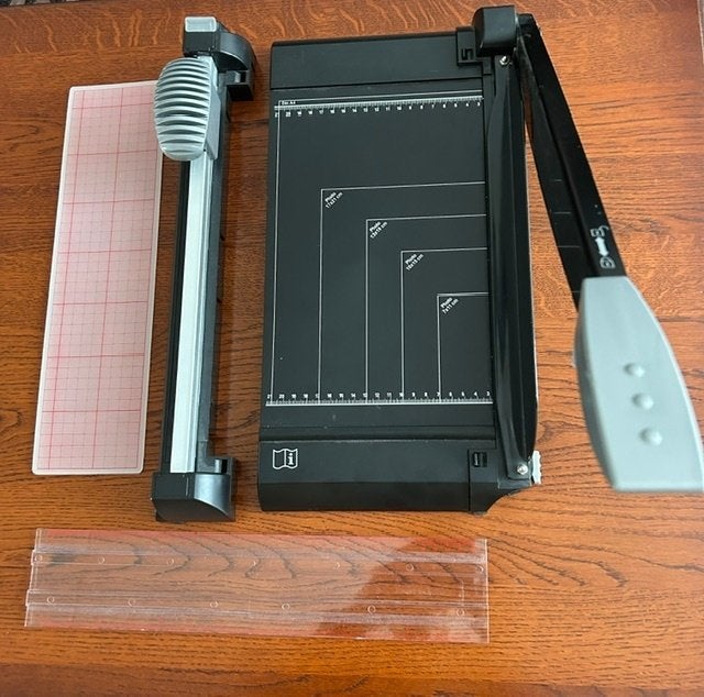 Papier snijmachine, Ophalen of Verzenden, Zo goed als nieuw, Metaal, Gereedschap of Toebehoren