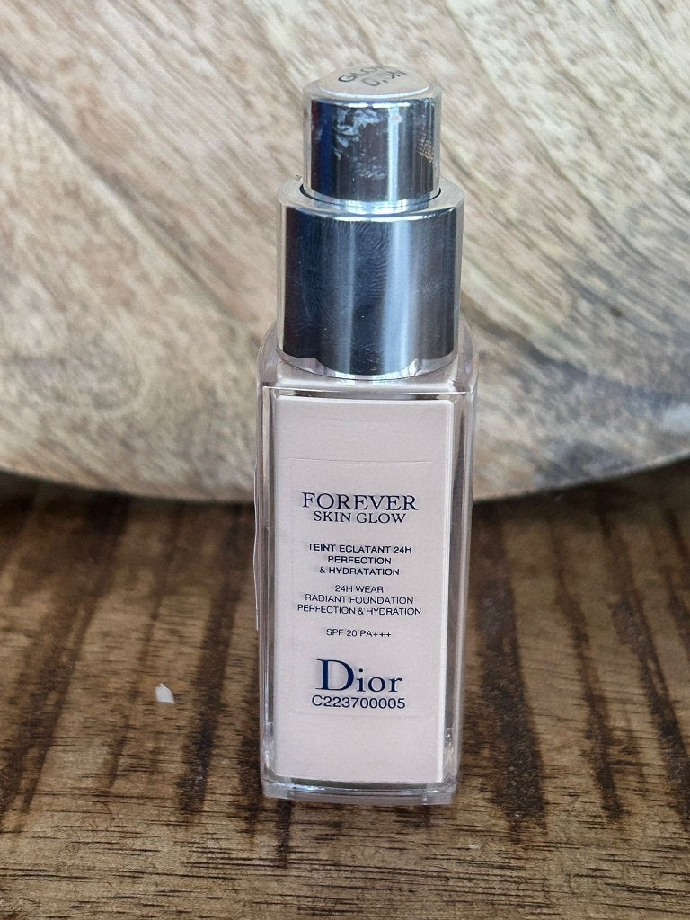 Dior Forever Skin Glow Foundation 0.5N, Gehele gezicht, Beige, Ophalen of Verzenden, Zo goed als nieuw