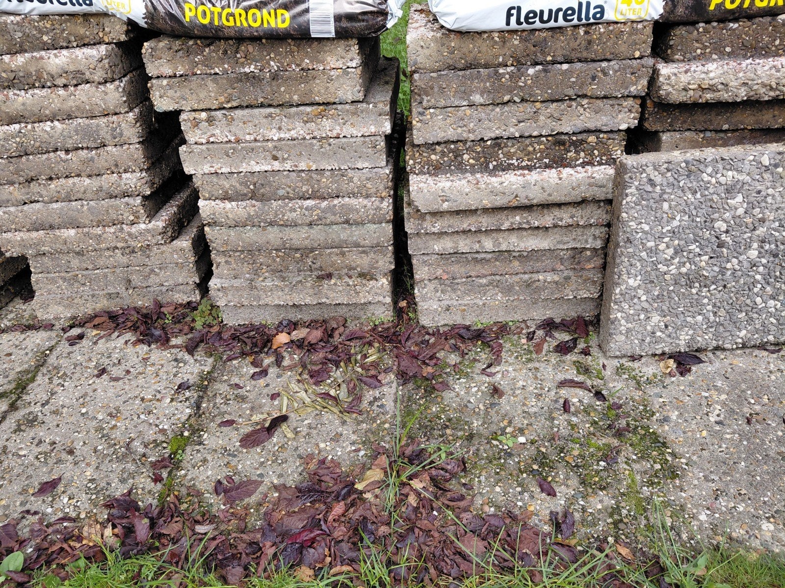 Betontegels 40x40x8 cm - ca. 100 stuks, Tuin en Terras, Ophalen, Gebruikt, 10 m² of meer, Beton