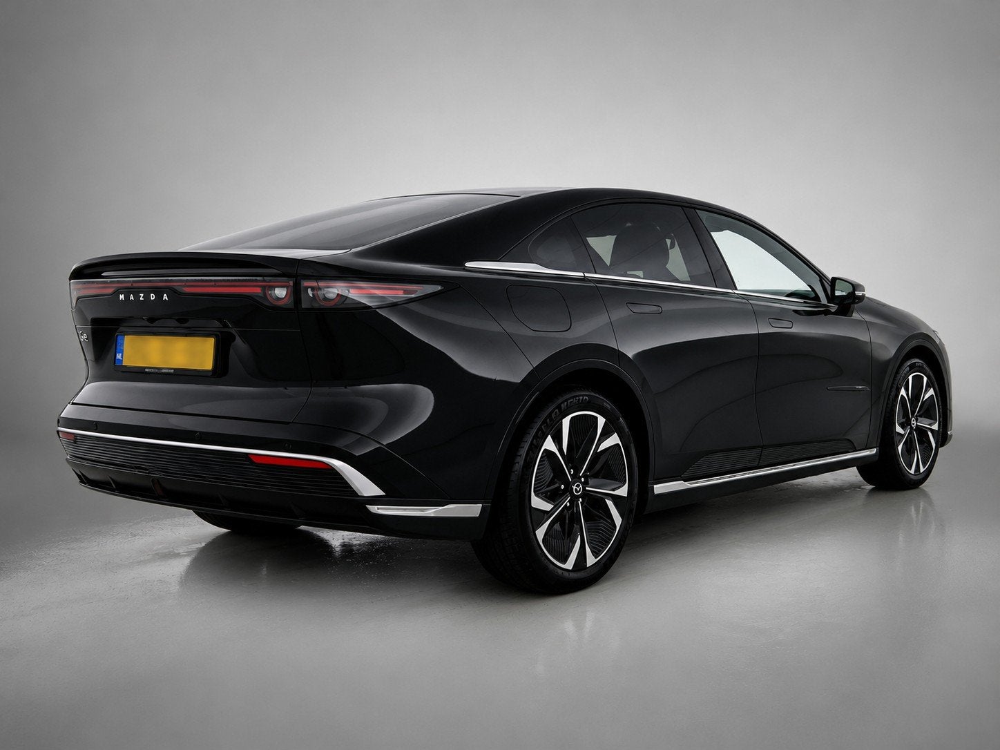 Mazda 6e Takumi Plus 68.8 kWh | Snelladen in 24 minuten van, Automaat, 12 maanden, 375 min, Origineel Nederlands