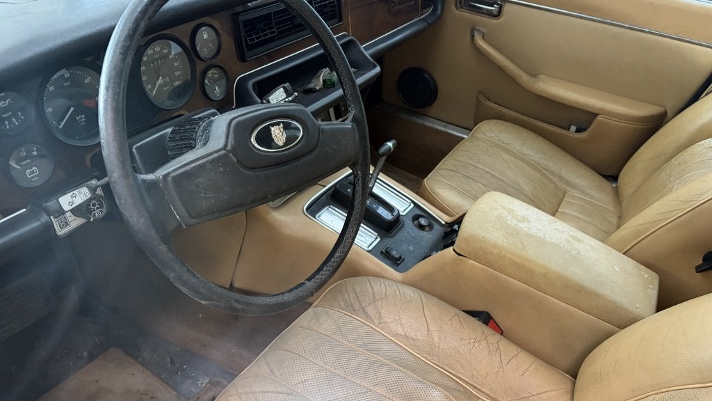 Jaguar XJ 4.2 6 cilinder éérste eigenaar bouwjaar 1981, foto 12