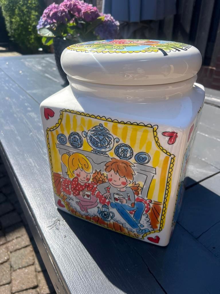 Blond Amsterdam voorraadpot met seizoensafbeeldingen, Gebruikt, Voorraadpot, Steen/keramiek, Wit