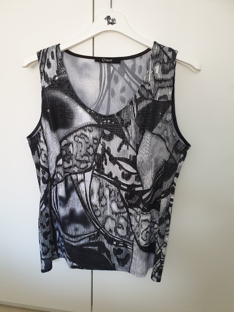 Z.g.a.n. Q’neel top maat 46 / xl, Kleding | Dames, Zwart, Maat 46/48 (XL) of groter, Ophalen of Verzenden, Zo goed als nieuw