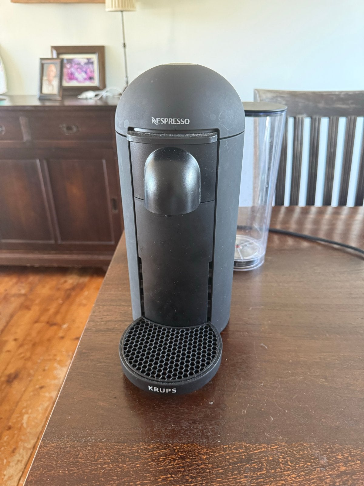 Nespresso Vertuo Koffiemachine - Zo goed als nieuw, Witgoed en Apparatuur, Koffiezetapparaten, Ophalen, Zo goed als nieuw, Koffiemachine