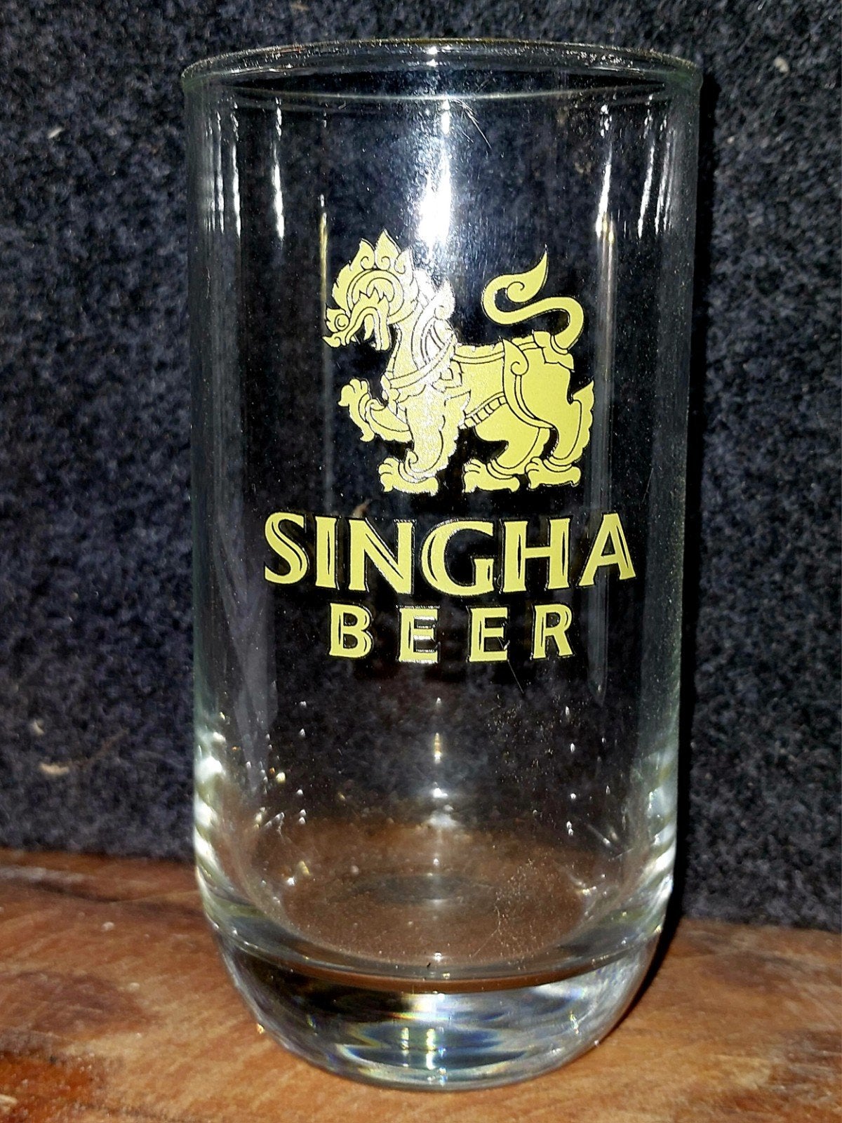 Origineel Singha bierglas en bijbehorende fles, Ophalen of Verzenden