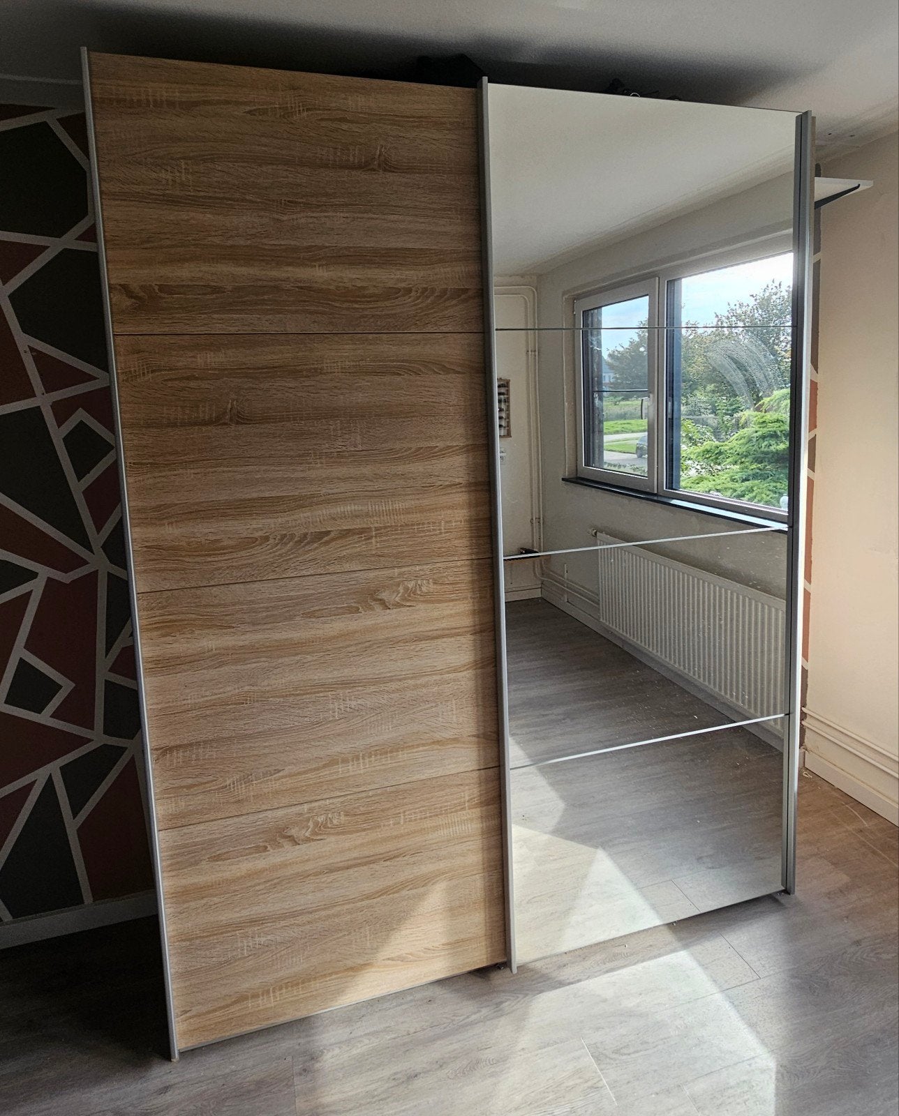 Kledingkast met schuifdeuren en spiegel, Gebruikt, 200 cm of meer, Met plank(en), 150 tot 200 cm