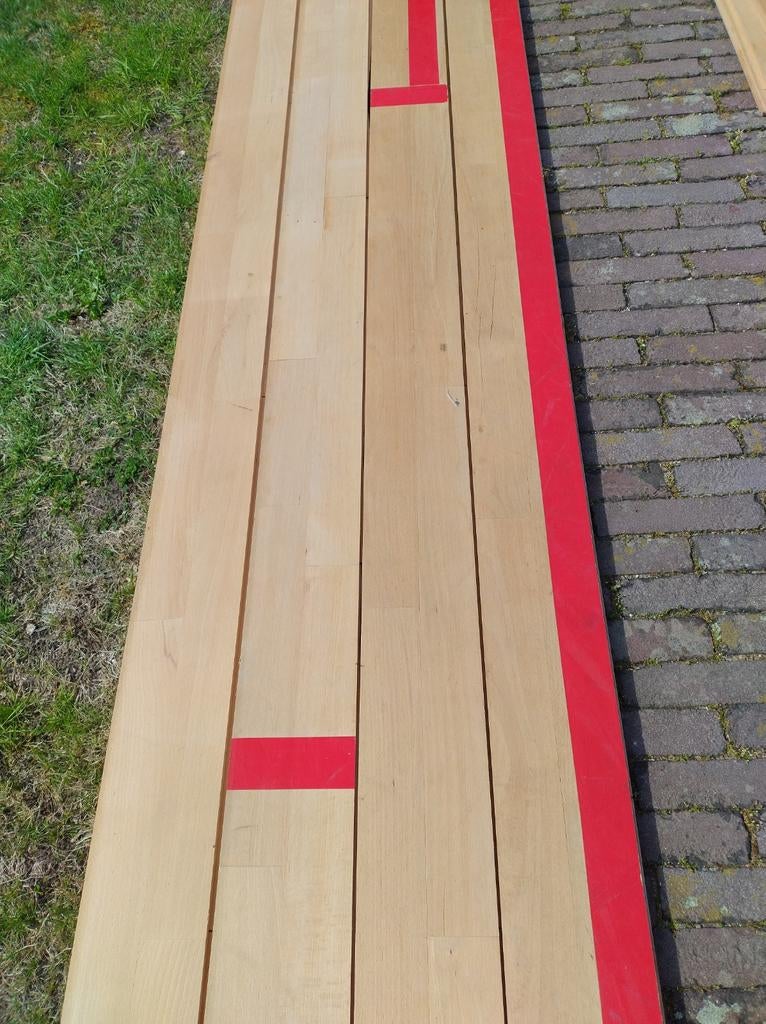 25 m2 gymzaal vloer met belijning, Gebruikt, 10 m² of meer, 10 tot 30 cm, Hout