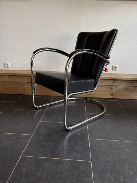 2 Gispen 412S fauteuils, chroom, zwart Colourline leder, Design, 75 tot 100 cm, Zo goed als nieuw, Leer