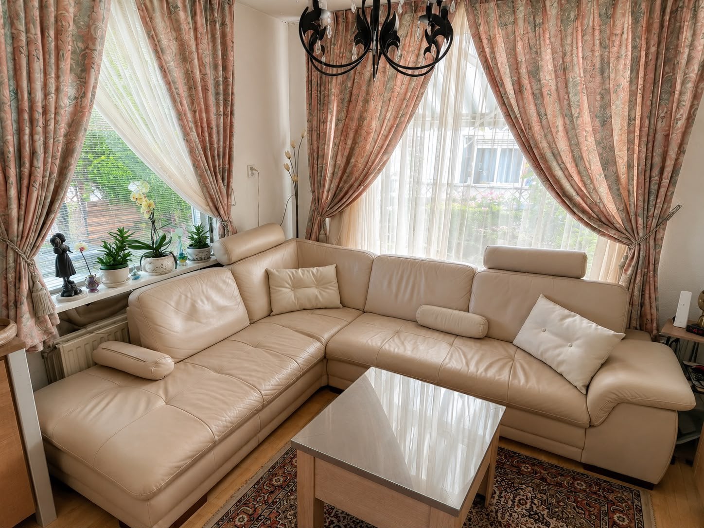 Luxe leren hoekbank – Beige/Crème – Zeer comfortabel, Huis en Inrichting, Ophalen, Gebruikt, Leer