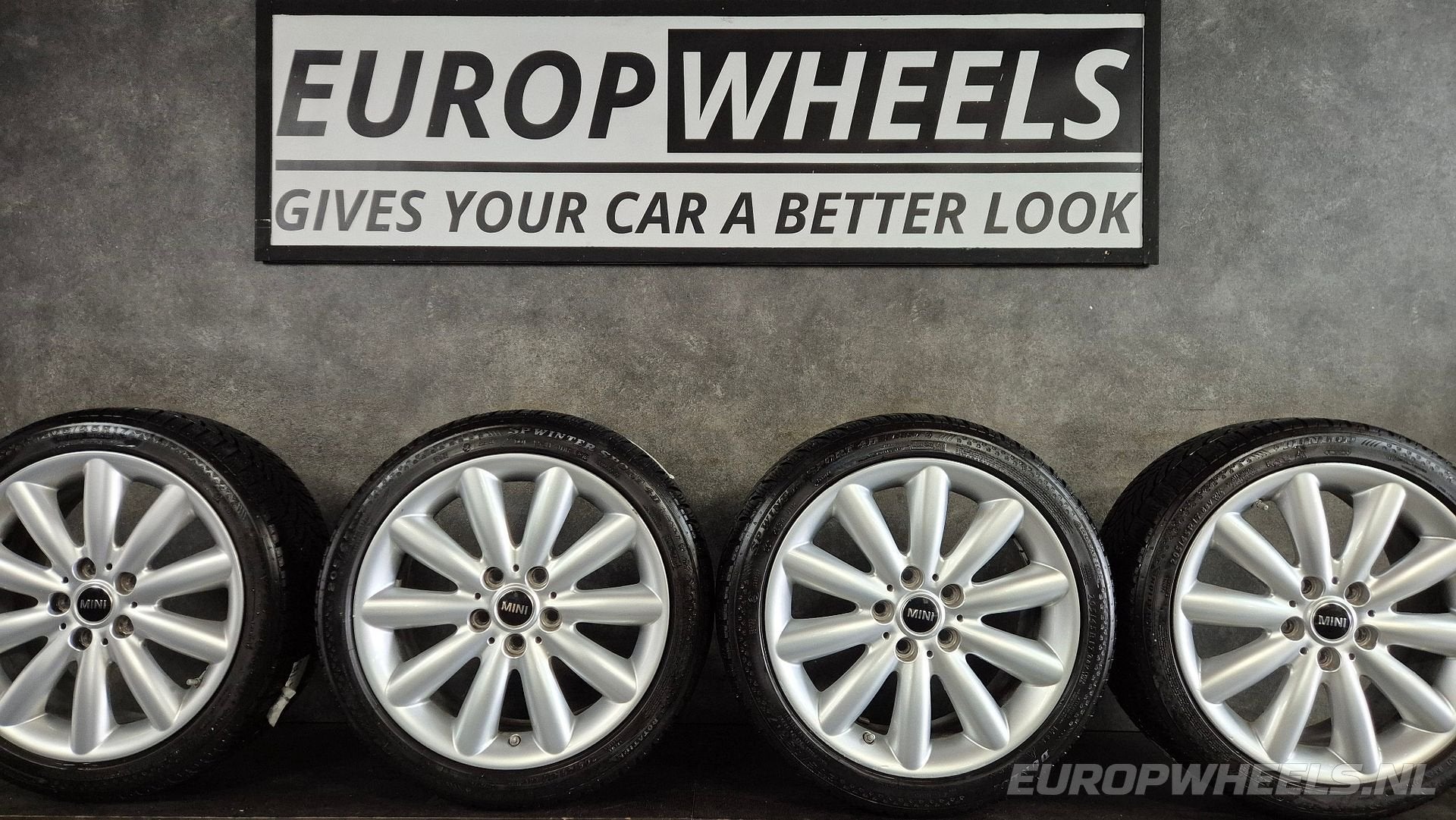 17 inch MINI Cooper F55 F56 F57 velgen winterbanden 499, Gebruikt, -, -, Banden en Velgen