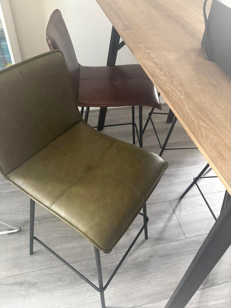 Bartafel met 4 stoelen, Huis en Inrichting, Barren, Ophalen, Gebruikt, Inclusief barstoelen