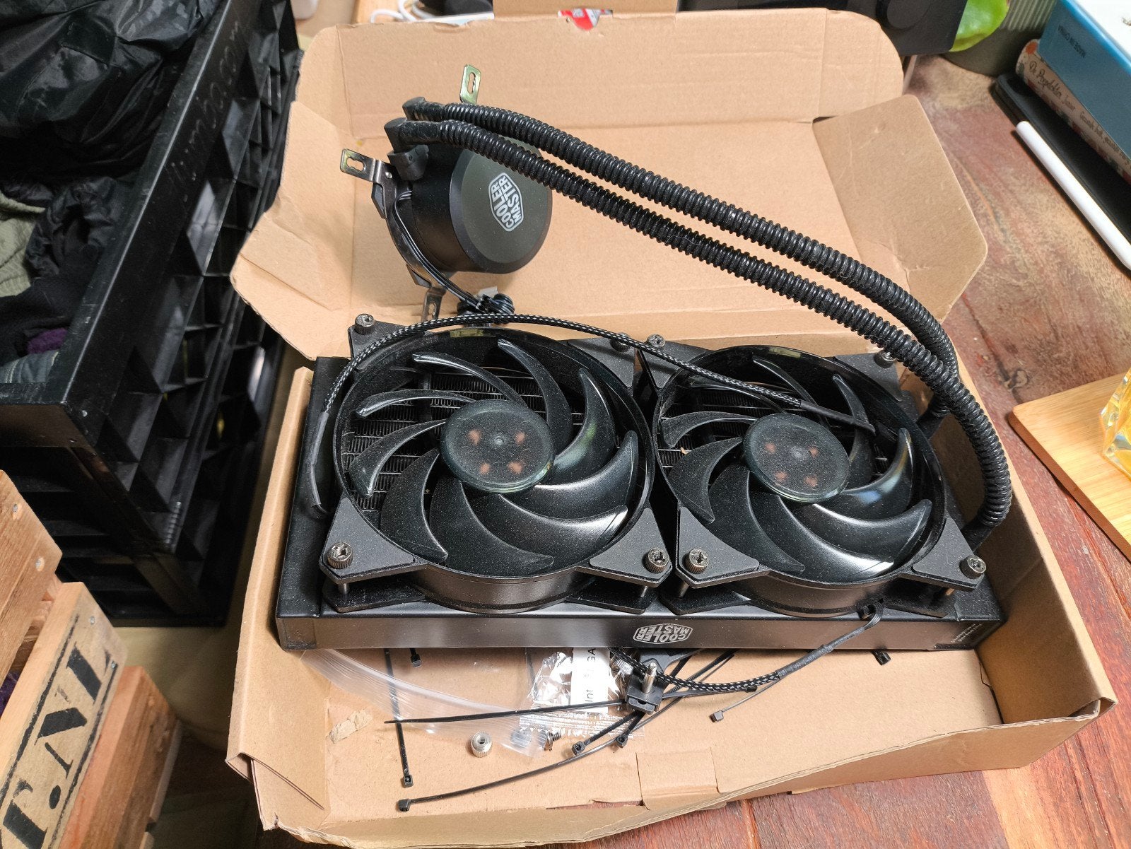 Coolermaster waterkoeler voor overklokken (incl. adapters), Computers en Software, Computerkoelers, Verzenden, Gebruikt, Waterkoeling