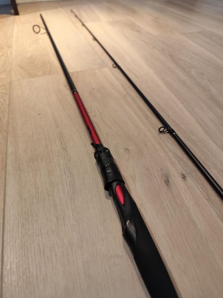 Ultimate Chikara Jig 270, 7-28g, Ophalen, Zo goed als nieuw, Vaste hengel
