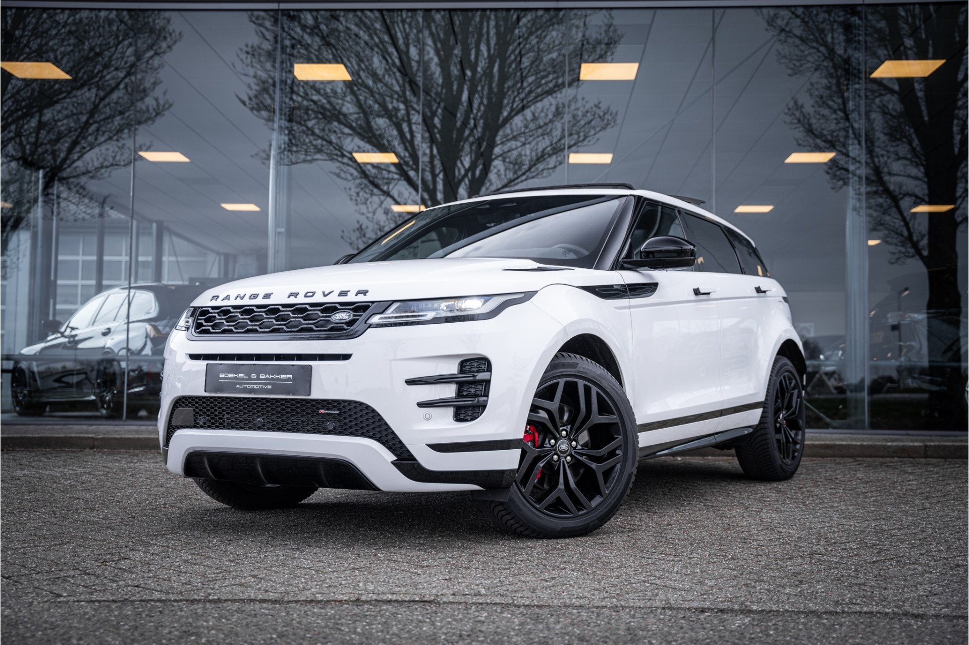 Land Rover Range Rover Evoque P300e AWD R-Dynamic SE 20inch, Auto's, Zwart, 15 kWh, Wit, Bedrijf