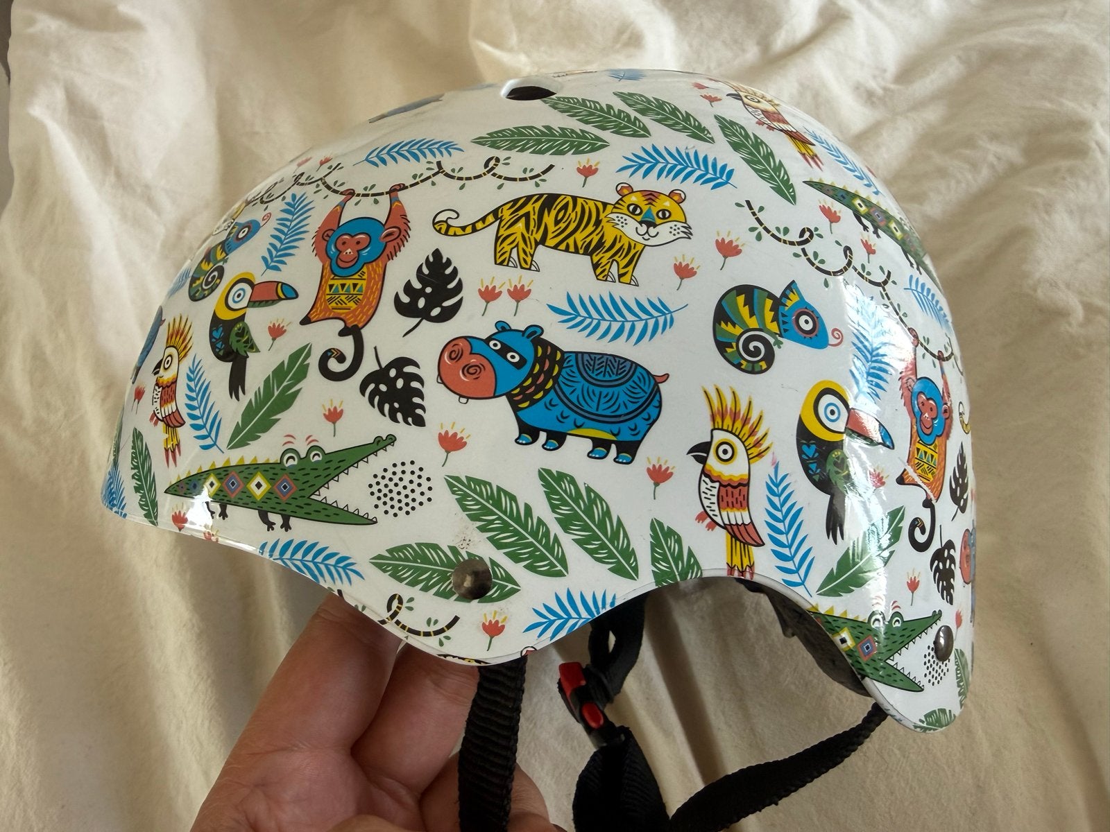 Kiddimoto kinderfietshelm met jungleprint, maat M, Ophalen of Verzenden, Gebruikt, M, Jongen of Meisje