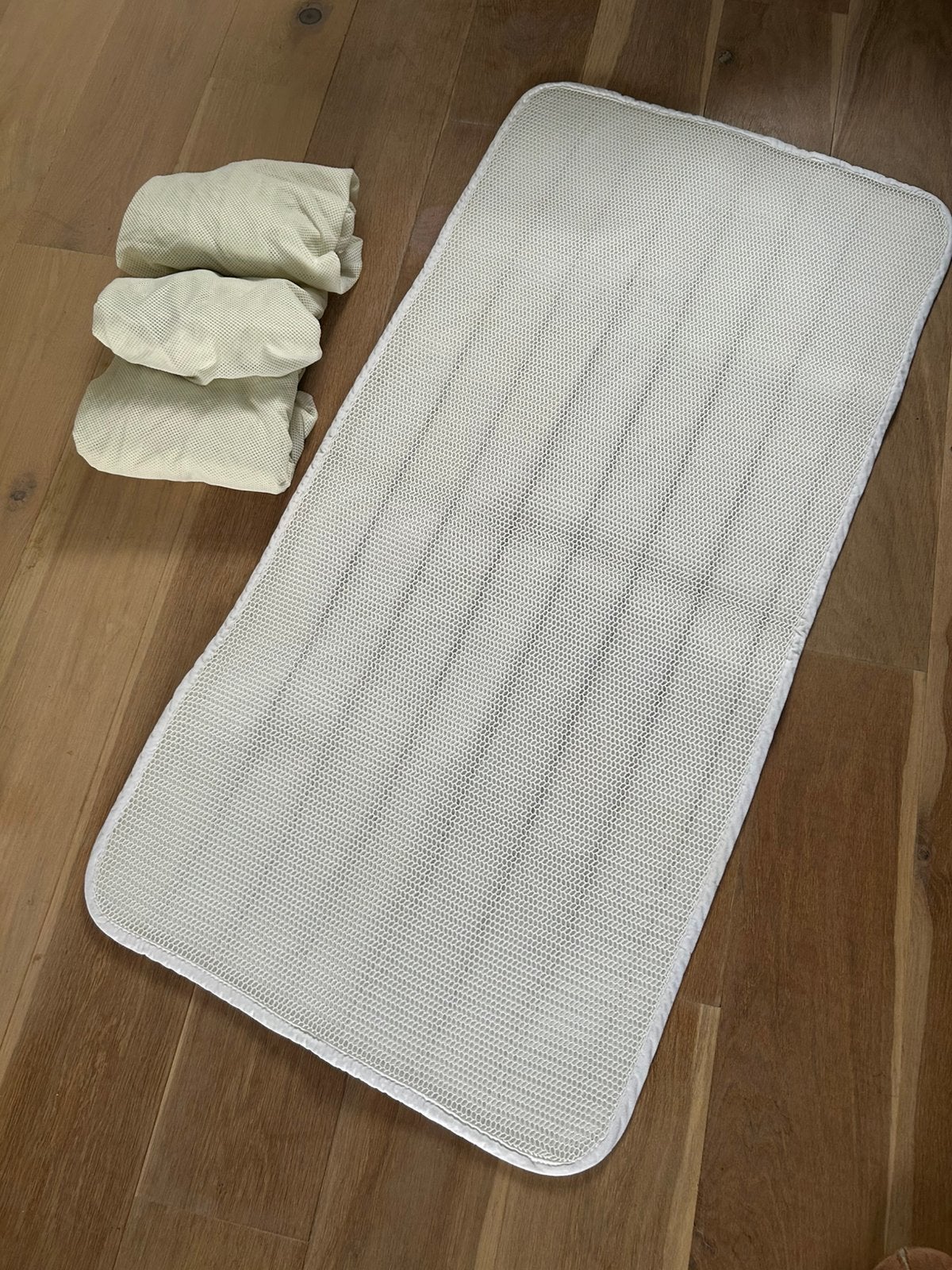 Aerosleep ledikant matrastopper met hoeslakens, Kinderen en Baby's, Ademend, Jongetje of Meisje, Matrasbeschermer, Ophalen of Verzenden
