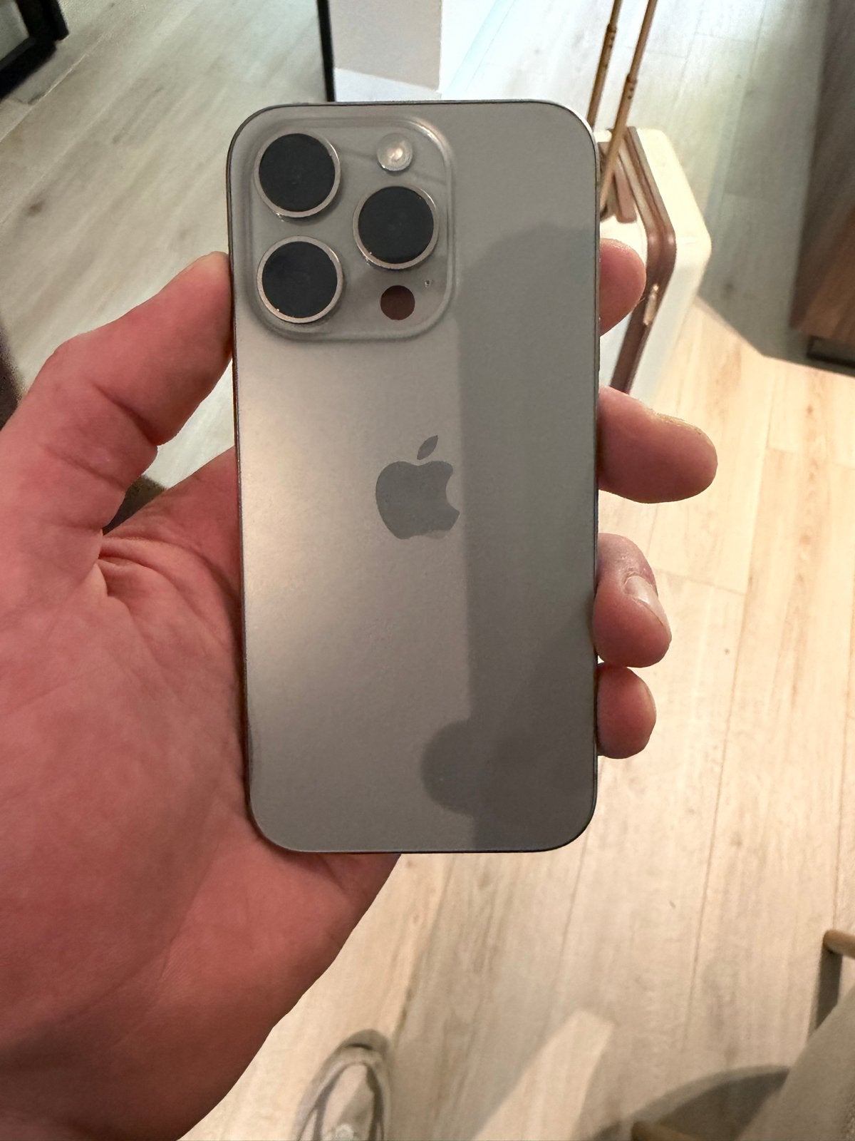 iPhone 15 Pro 128GB inclusief hoesje, 128 GB, Ophalen of Verzenden, Zo goed als nieuw, Zonder simlock