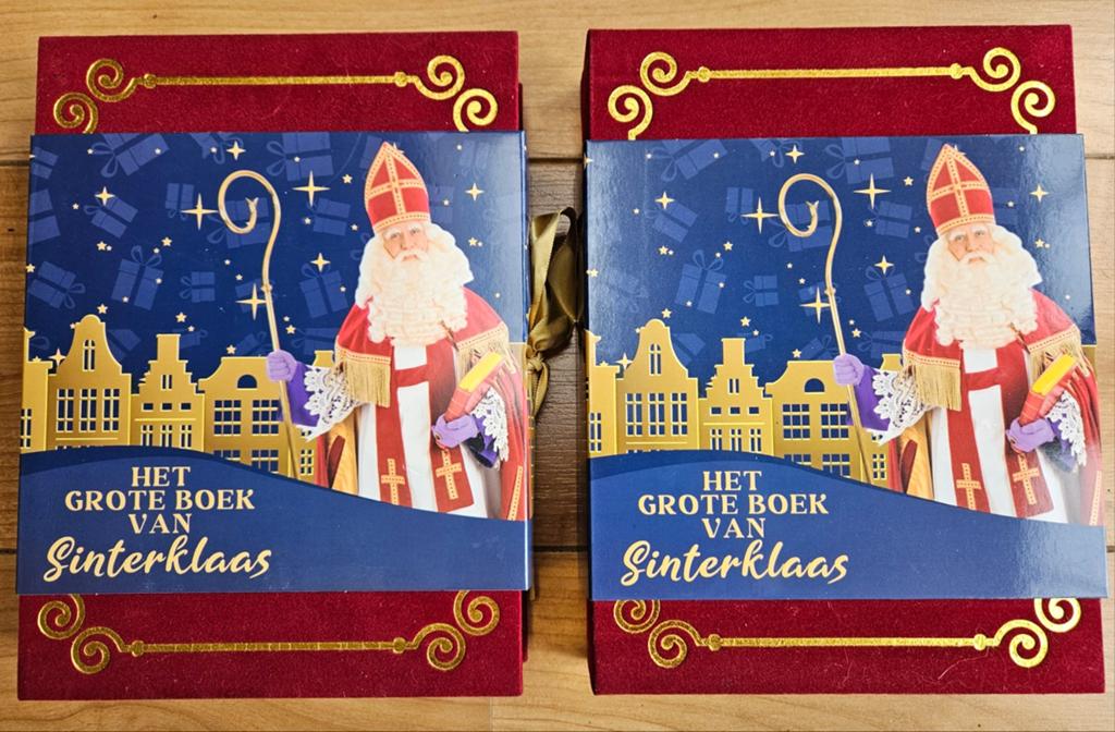 2 stuks  "Het grote boek van Sinterklaas"  met schrijfbladen, Ophalen, Nieuw
