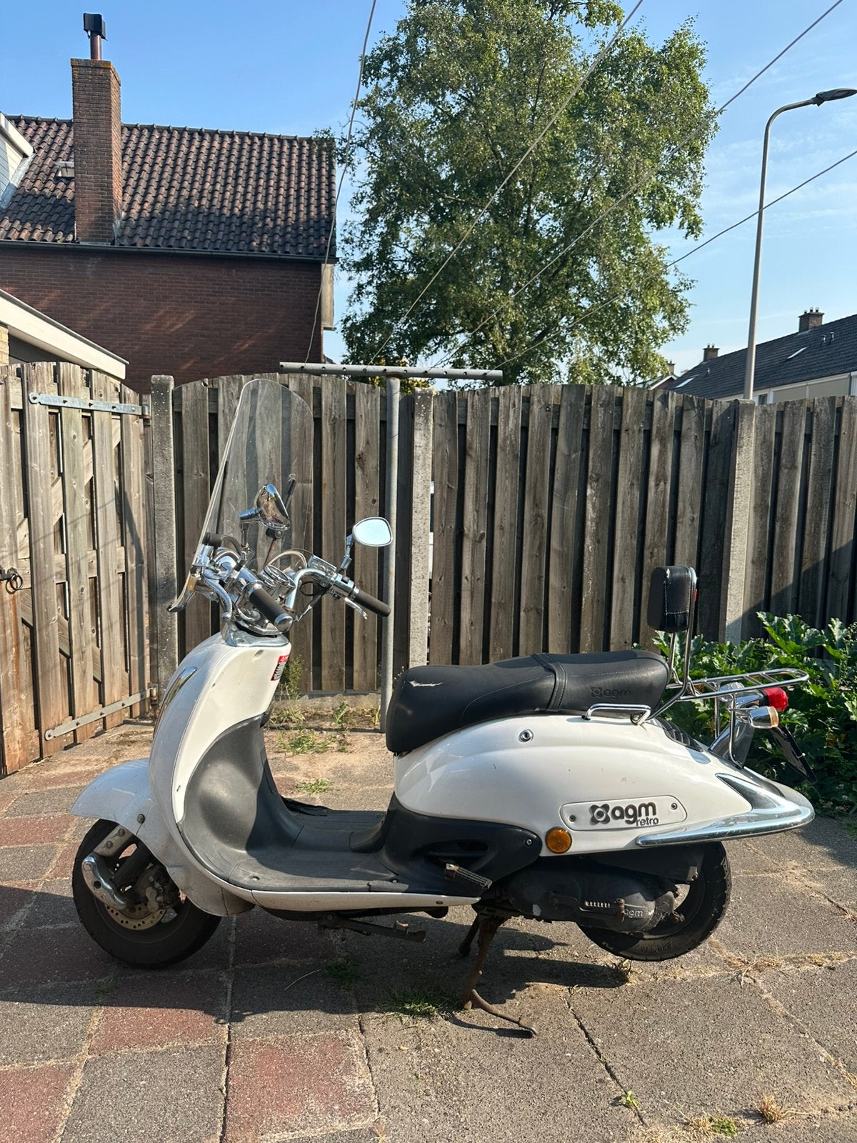 AGM retro scooter - Veel schade - Geel kenteken, Ophalen, Gebruikt, Maximaal 45 km/u, Benzine