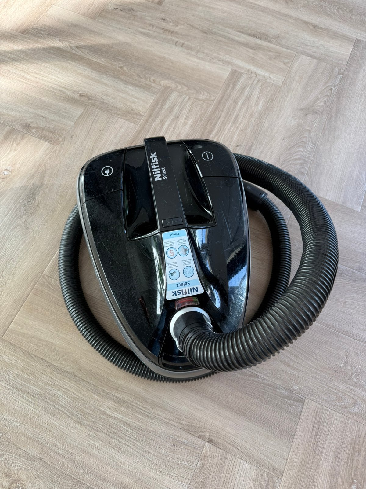 Nilfisk Select Classic, Witgoed en Apparatuur, Stofzak, Overige merken, Gebruikt, Inclusief accessoires