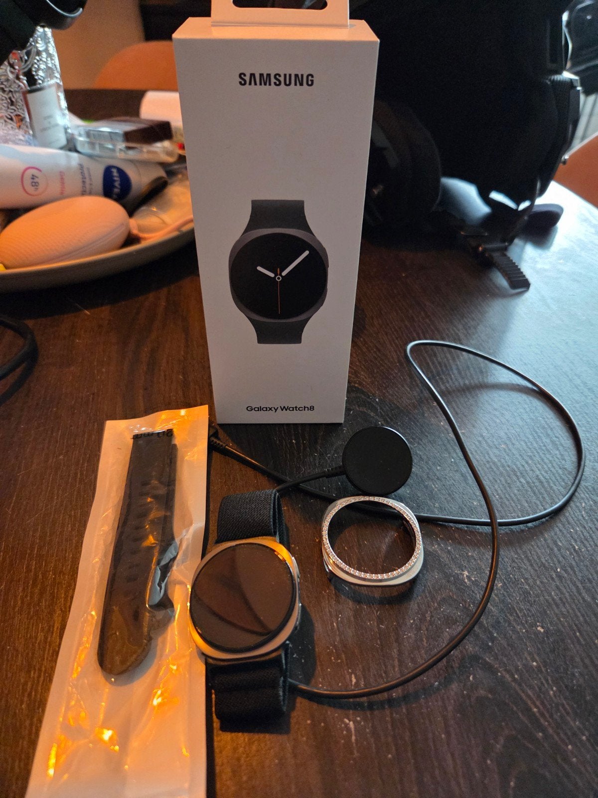 Samsung Galaxy Watch8 - Zo goed als nieuw, geen verzending!, Sieraden, Tassen en Uiterlijk, Smartwatches, Ophalen, Zwart, Zo goed als nieuw