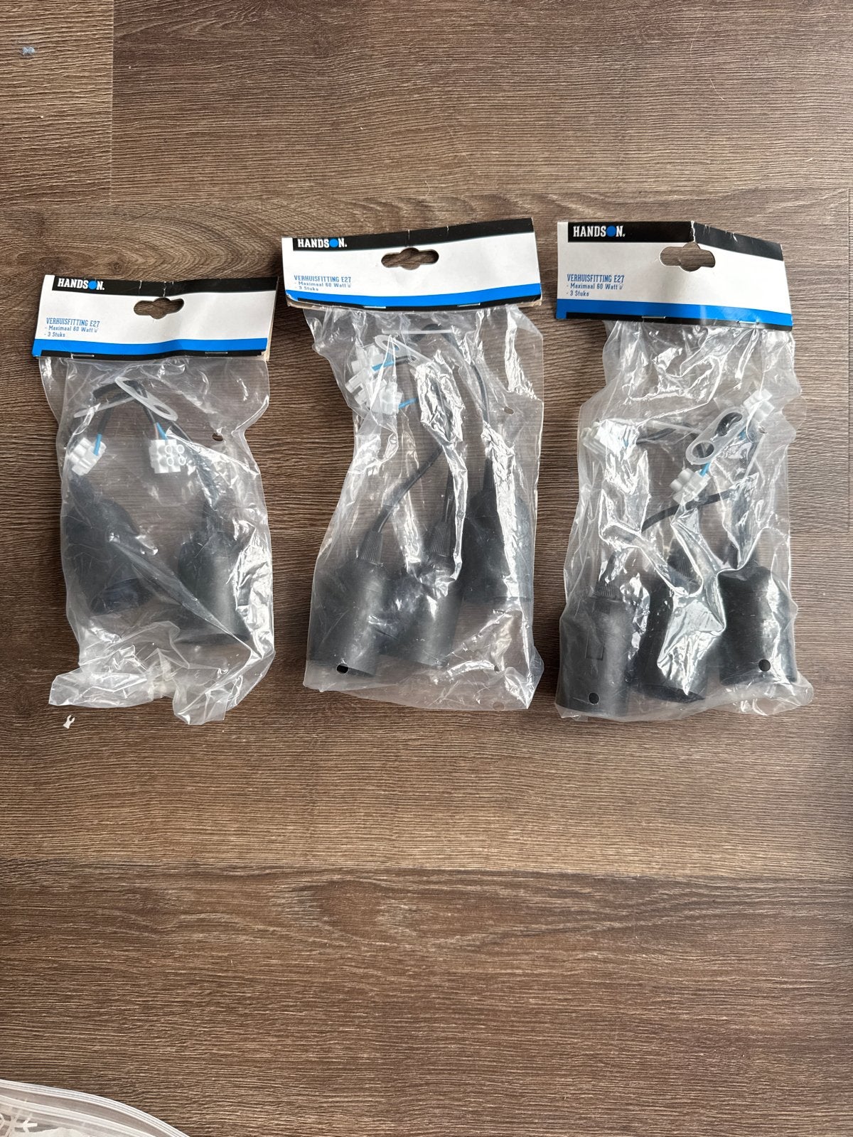 Nieuw: HandsOn Verhuisfitting E27 - 3 x 2 stuks (6 totaal), Overige merken, Kunststof, Zwart, Nieuw