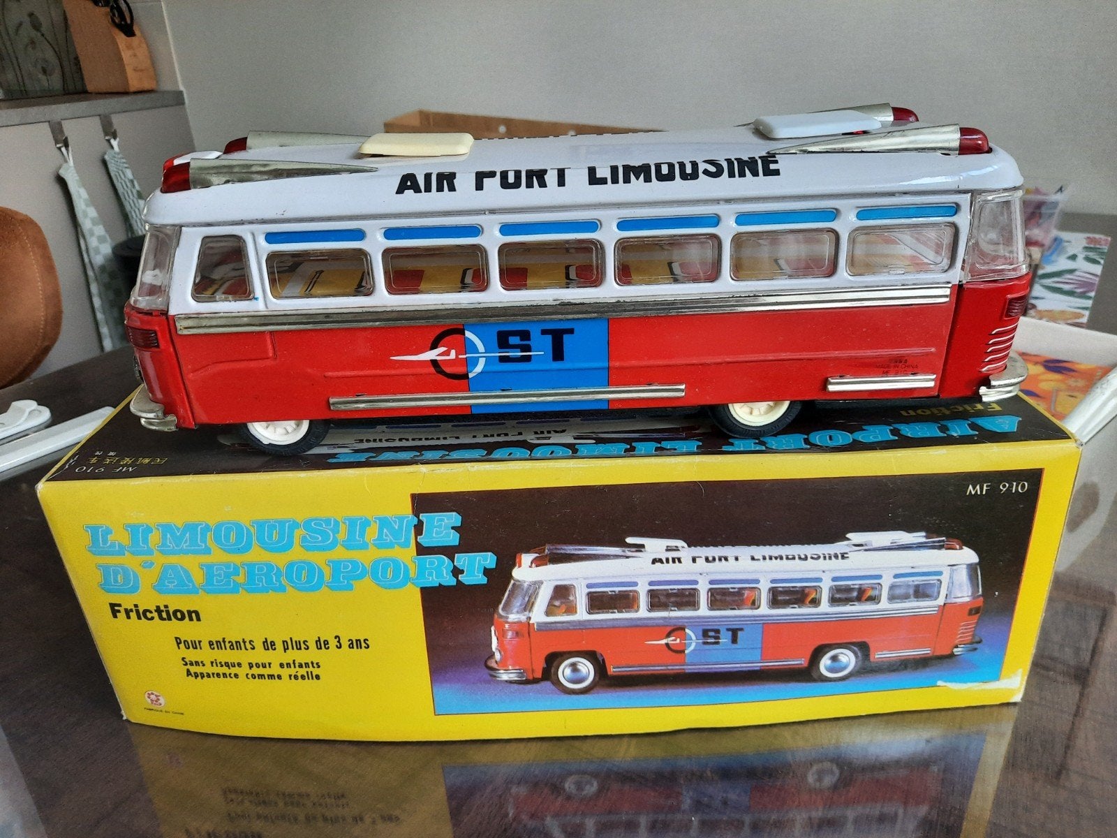 Vintage blikken ST-529 Airport Limousine Bus., Ophalen of Verzenden, Zo goed als nieuw