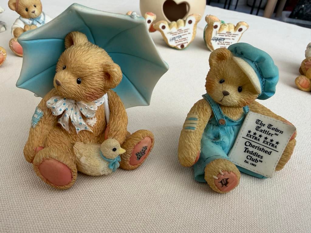 Cherished Teddies Beeldjes - Alan & Cub E. Bear, Ophalen of Verzenden, Zo goed als nieuw, Beeldje, Cherished Teddies