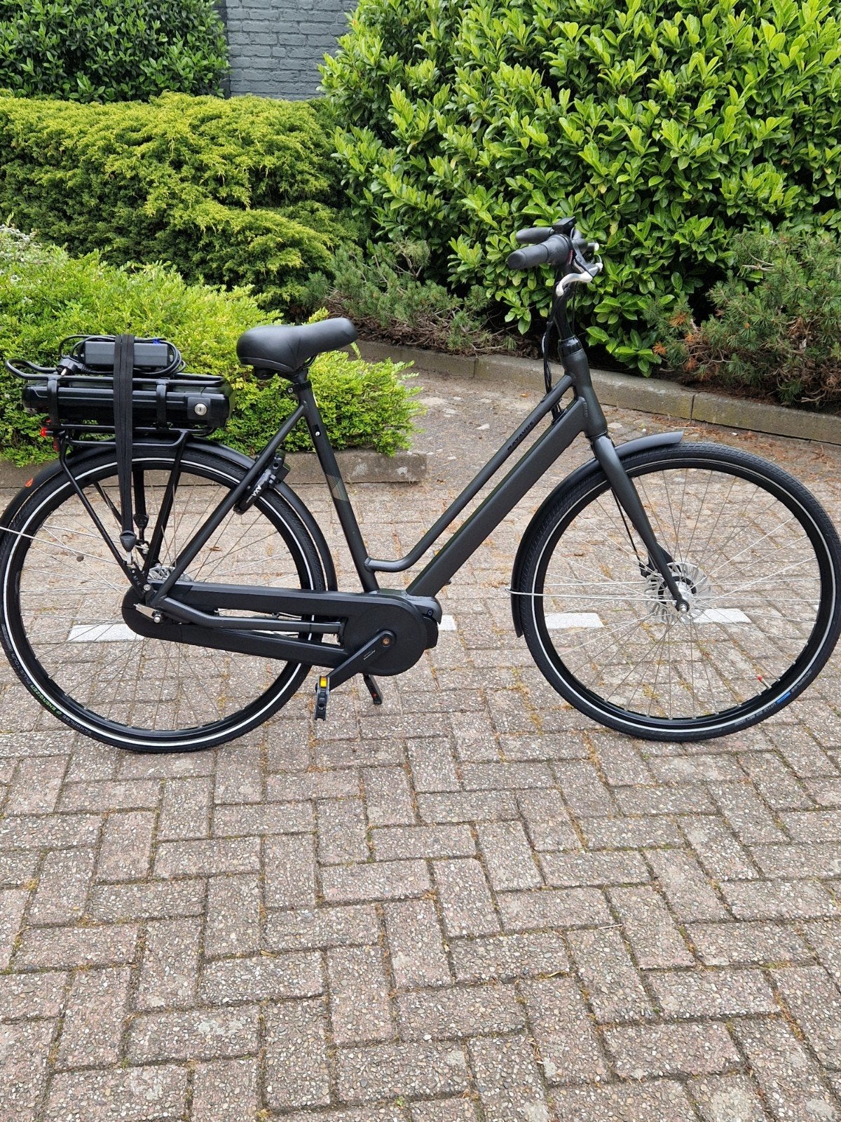 Batavus Fonk E-GO E-motion middenmotor, Fietsen en Brommers, Elektrische fietsen, Ophalen, Batavus, Zo goed als nieuw, 50 km per accu of meer