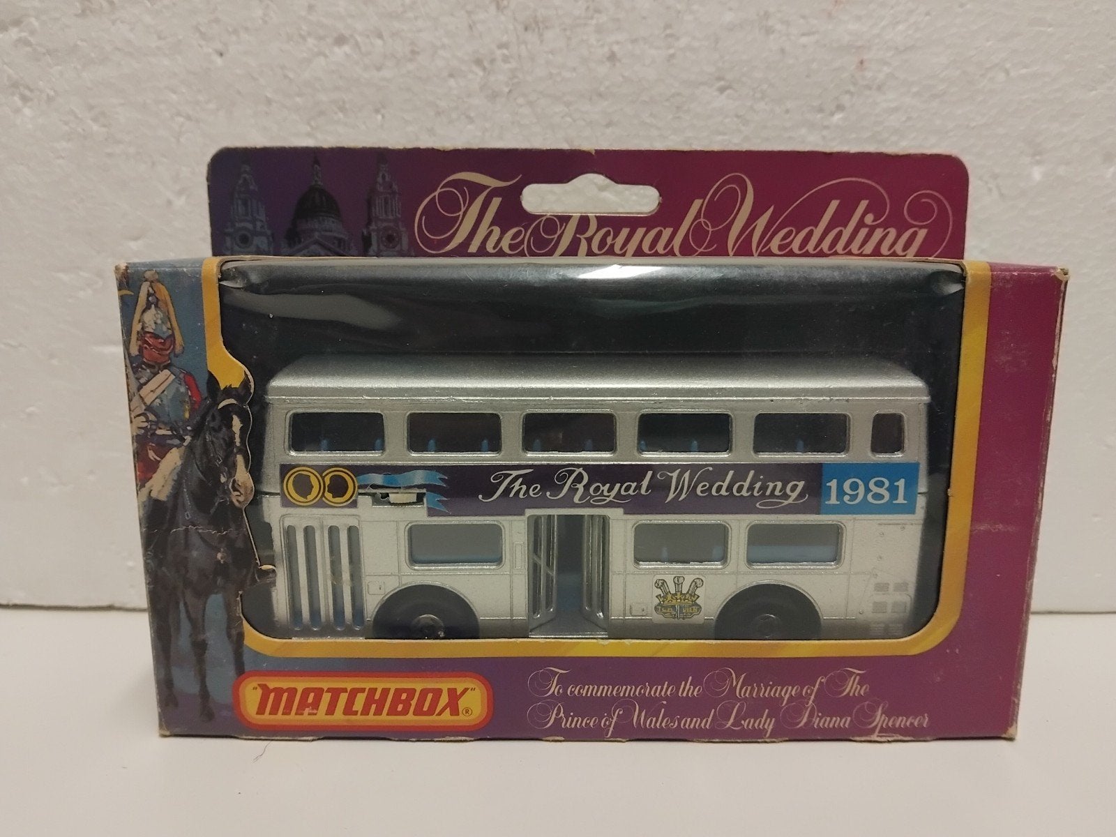 Matchbox K15 The Royal Wedding silver Londoner Superkings, Ophalen of Verzenden, Zo goed als nieuw, Bus of Vrachtwagen, Matchbox