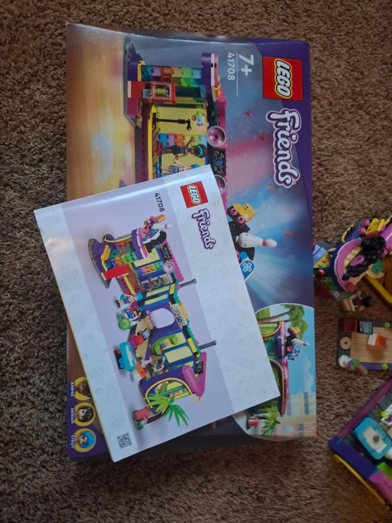 LEGO Friends 41708 Roller Disco Arcade - Zo goed als nieuw, Lego, Friends, Ophalen of Verzenden, Zo goed als nieuw