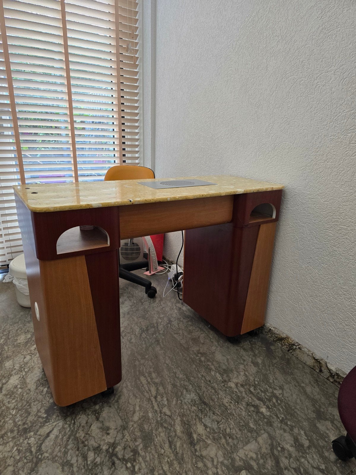 manicure tafels,  salon nailstable, Ophalen, Nieuw