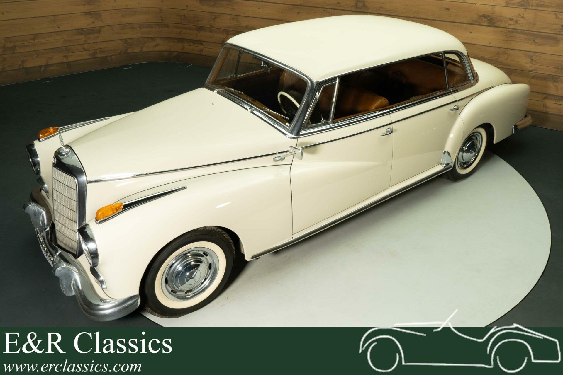 Mercedes-Benz 300 Adenauer | Slechts 3077 Gebouwd | 1961, Auto's, Achterwielaandrijving, 4 stoelen, Sedan, 120 pk