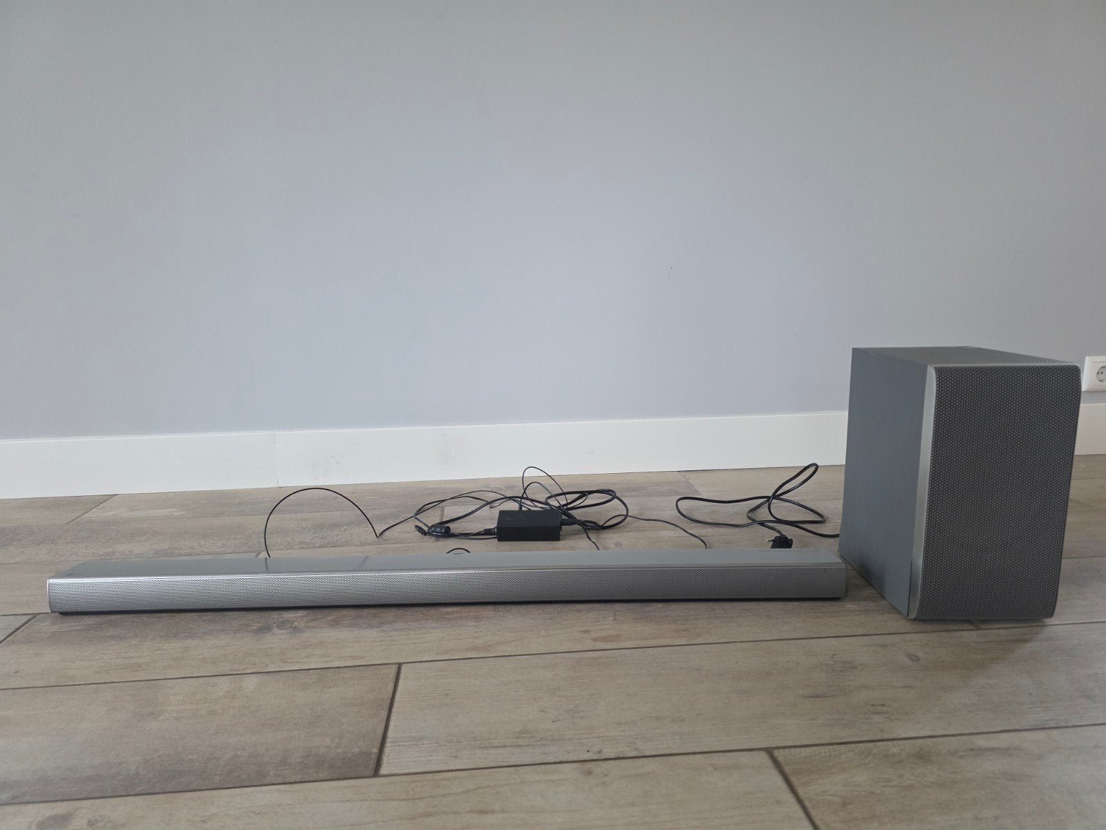 LG SH7 4.1 Soundbar met subwoofer - Uitstekende geluidskwali, Ophalen, Met externe subwoofer, Zo goed als nieuw
