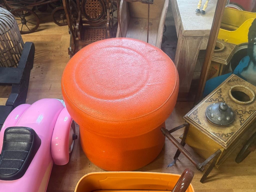 antieke oranje opberg poef, Ophalen of Verzenden, Rond, Minder dan 50 cm, Minder dan 50 cm